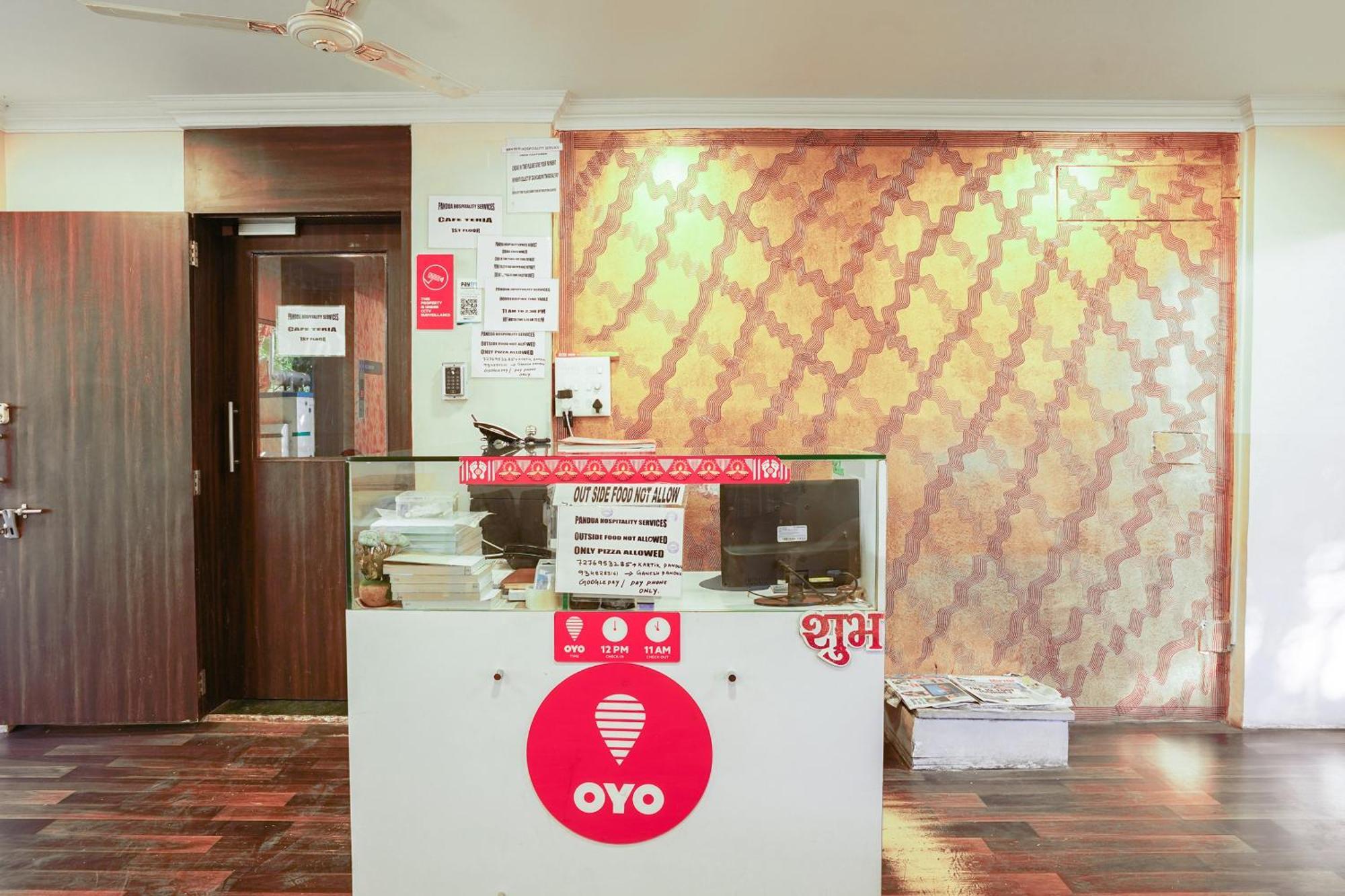 Hotel O The Royal Samrat プネ エクステリア 写真